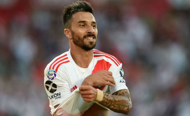 La Fifa sancionó a Newells por una deuda: ¿se frena la chance de Scocco?