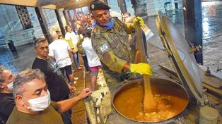 El encomiable trabajo de cuidar al mundo