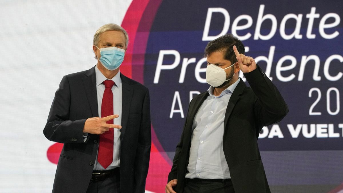 Boric y Kast se corren al centro en el tramo final de la campaña en Chile