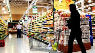 Proponen nuevas etiquetas para controlar la inflación en los supermercados