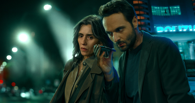 La prometedora miniserie italiana de Netflix está basada en una saga literaria