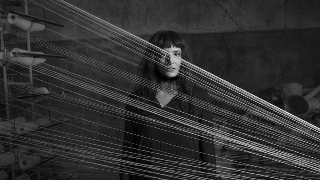Julieta Laso inicia en Rosario la gira de presentación de su reciente disco Fabriquera