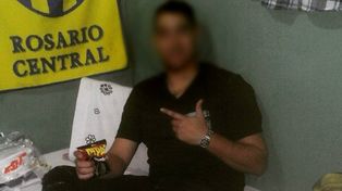 Jonatan R. había cumplido condena por un robo a mano armada y en octubre de 2020 volvió a caer con una moto robada y dos armas encima.