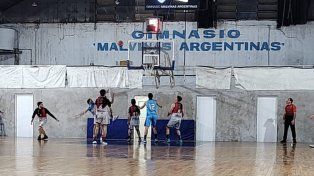 Torneo Oficial A2: Colón y República siguen arriba
