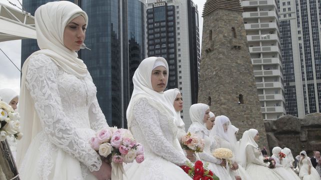 Celebración de 200 bodas simultáneas en la ciudad de Grozny, Rusia