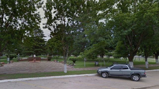Plaza 25 de Mayo, en Puerto Gaboto, donde se levante el Monumento a los Pueblos Originarios y donde se desarrollará el acto.