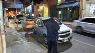 La Municipalidad ya aplica fuertes multas por mal estacionamiento