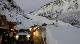 Hay un millar de argentinos varados en Chile por la nieve
