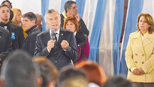 en la zona sur. Macri dio un discurso de alto contenido político ante alumnos de escuelas primarias. &nbsp; &nbsp;