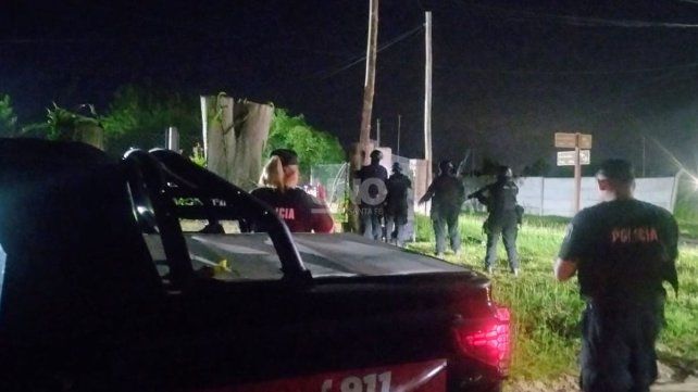 Alto Verde: violenta balacera dejó dos heridos y policías atacados a tiros