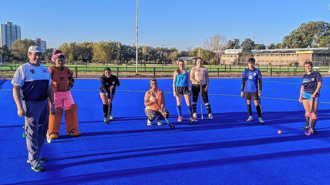 Atenas de Santo Tomé continúa creciendo en el hockey de la Asociación Santafesina.