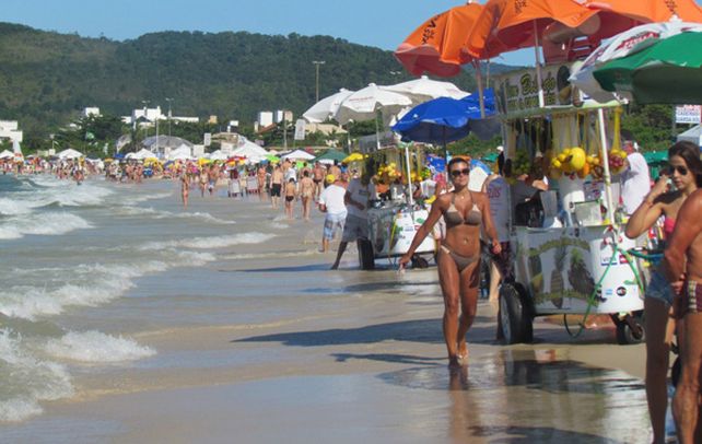 Estrella. Las playas del sur brasileño están entre las preferidas por los veraneantes