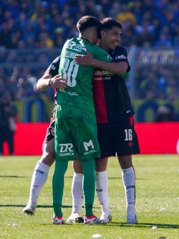 Central y Newells empataron en Arroyito, pero uno se sintió ganador y el otro lo lamentó