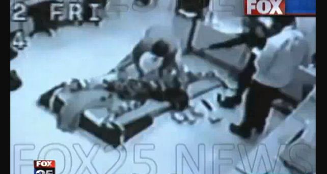 Un joven autista fue torturado en el colegio con descargas el&eacute;ctricas