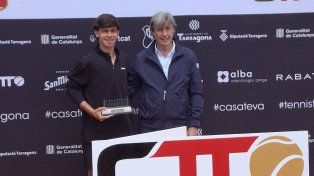 El rosarino Romás Ré y su entrenador, Matías Urchipía.