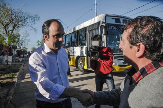 Santa Rosa de Lima sumó nuevo pavimento y la Línea 18 retoma su recorrido Santa Rosa de Lima sumó nuevo pavimento y la Línea 18 retoma su recorrido