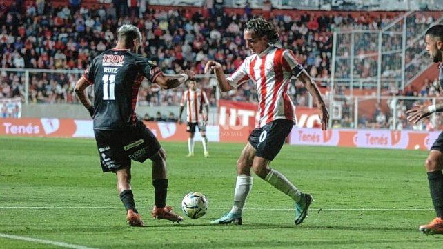 Unión empató con Barracas, otra vez es líder y  aseguró su lugar por primera vez en los playoffs