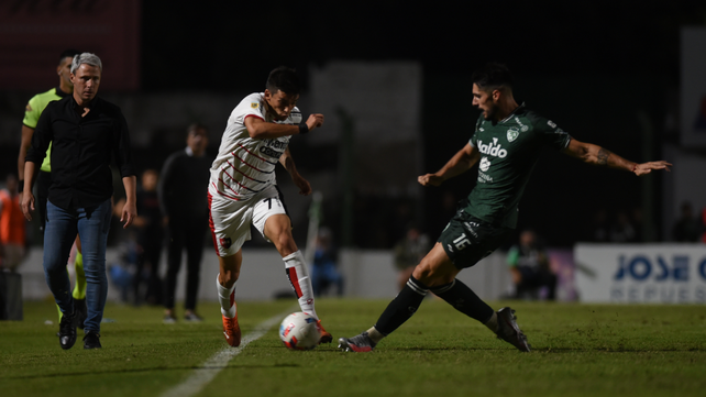 Garro fue desequilibrante por la banda derecha en el partido contra Sarmiento.