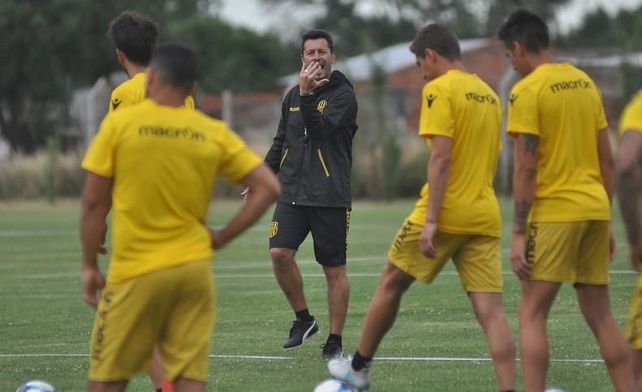 Olimpo recibe a Belgrano con el debut de Bassedas