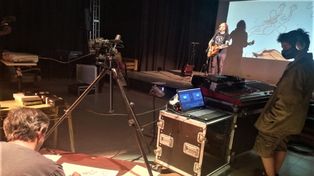 Paraná. Se presentarán el músico&nbsp;Andrés Leiva&nbsp;y el humorista gráfico&nbsp;Maxi Sanguinetti