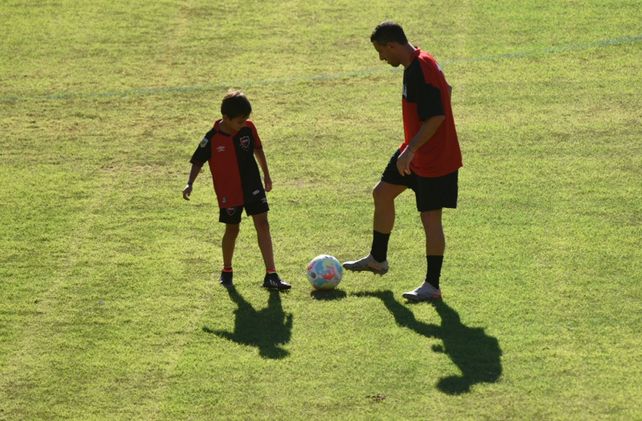 Varios ex campeones con Newells volvieron a jugar en el Coloso