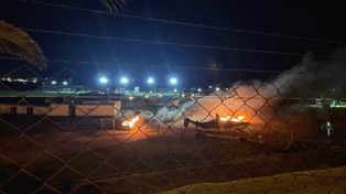 ¡Locura! Queman cinco autos de los jugadores de Aldosivi tras la caída con Godoy Cruz