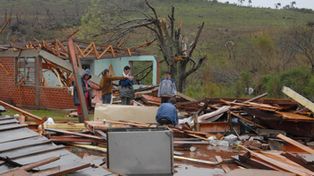 La presidenta Cristina recorri&oacute; la zona afectada por el temporal en Misiones