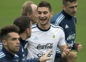 Bauza convocó a Alario, Marcone y Caruzzo
