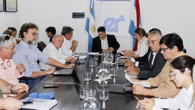 Docentes: Gobierno ofreció 22% sólo a los que cobran básico