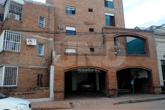 Se derrumbó parte de la estructura de un edificio del sur de la ciudad