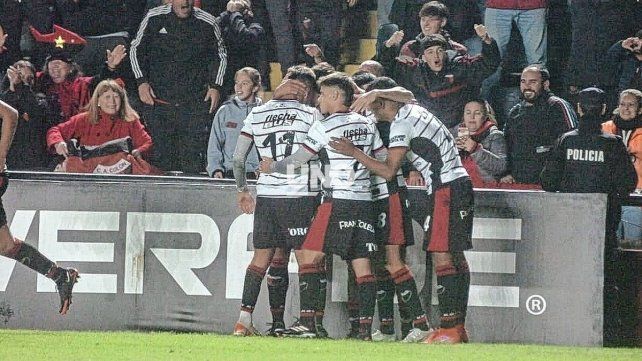 Colón dejó un posteo especial en el Día del Futbolista argentino Colón dejó un posteo especial en el Día del Futbolista argentino