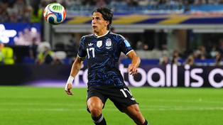 Giuliano Simeone debutó como titular en el triunfo de la selección argentina frente a Jordania
