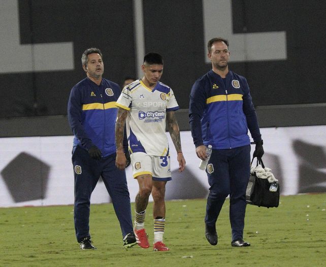 Federico Navarro se lesionó contra Talleres y no pudo jugar ante Gimnasia. Es duda frente a River.