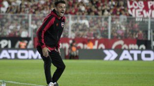 El DT de Newells, Mariano Soso.