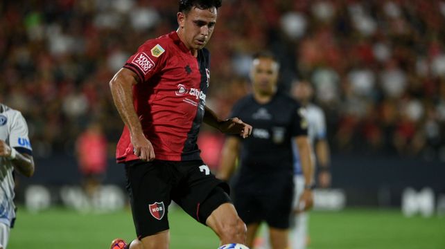 Gonzalo Maroni jugará desde el comienzo en Newells. Es el autor de uno de los dos únicos goles del equipo en el torneo.