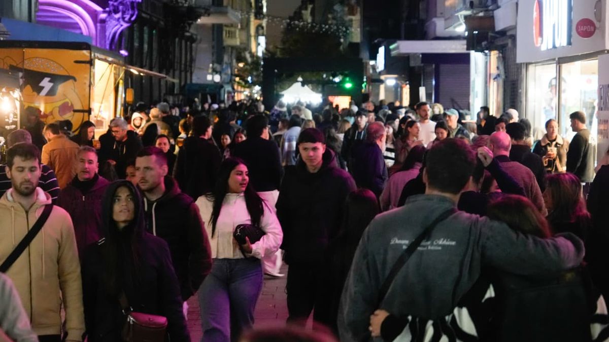 La Noche de las Peatonales no defraudó y reedita una fiesta