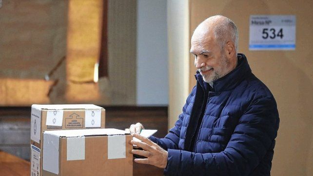Horacio Rodríguez Larreta votó en la mañana del domingo