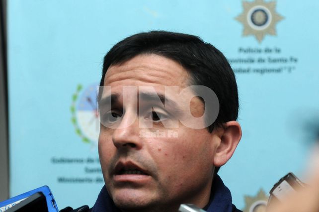 Ante la prensa. El comisario Ferrero contó cómo fue el procedimiento.&nbsp;