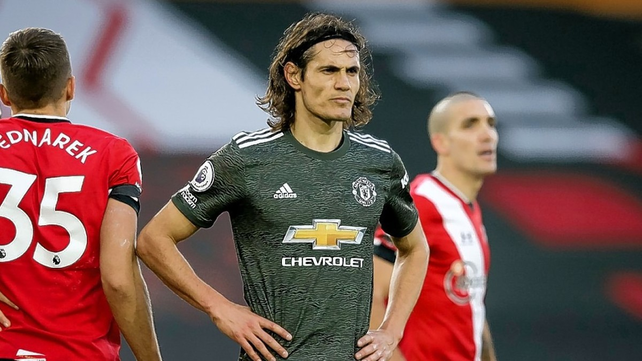 La Federación Inglesa abrió un procedimiento contra Cavani