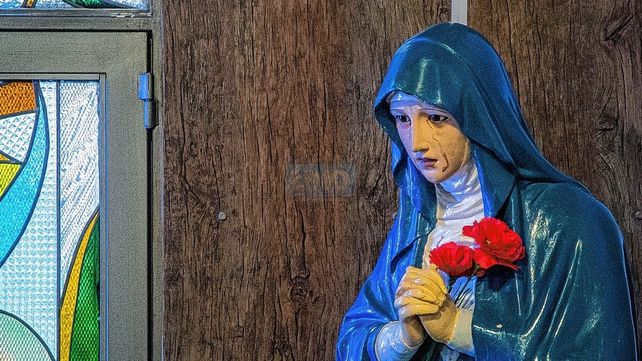 Recuerdo. El 18 de mayo de 2017 se informó que una persona observó la imagen de la Virgen de los Dolores lloraba sangre.