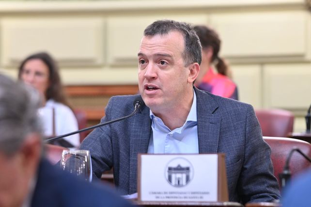 El diputado Joaquín Blanco presentó un proyecto para declarar la emergencia del sector editorial y librero en Santa Fe