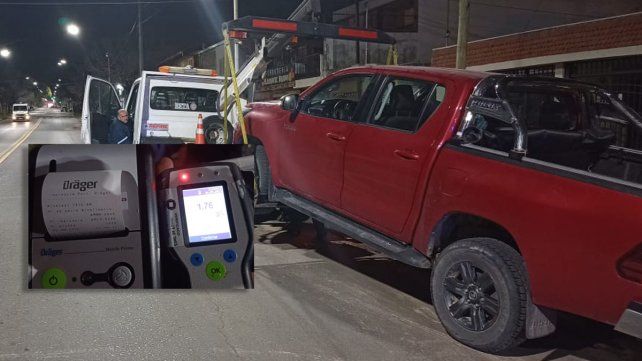 Un hombre chocó una moto estacionada en Paraná y se comprobó que estaba alcoholizado.