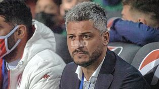 Gustavo Munúa buscará alcanzar la racha del Vasco Azconzábal de siete partidos seguidos sin perder en la competencia local.