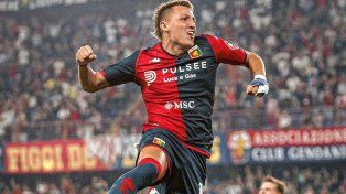 Mateo Retegui tardó 30 segundos en anotar su primer gol en el Genoa.&nbsp;