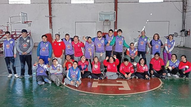 El Club Atlético Talleres es sede del 3° encuentro de básquet para personas con discapacidad. Este sábado
