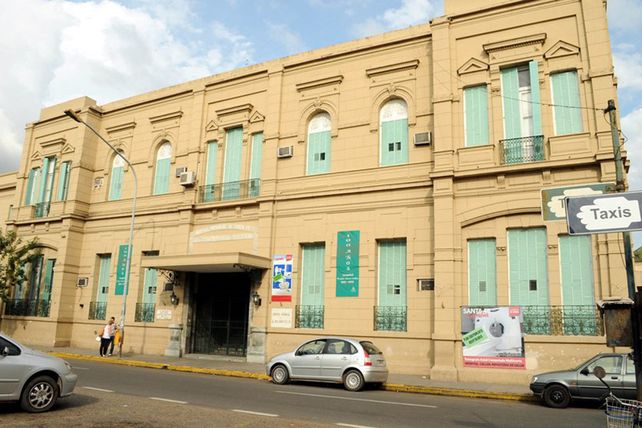 Asesinó de un balazo en la cabeza a su mujer cuando cuidaba a los hijos de una vecina