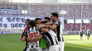 Central Córdoba derrotó sobre la hora a Talleres
