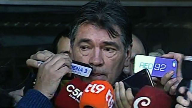 No confimaron que sea Araceli, la fiscal no sabe dónde está parada, dijo el papá de la chica