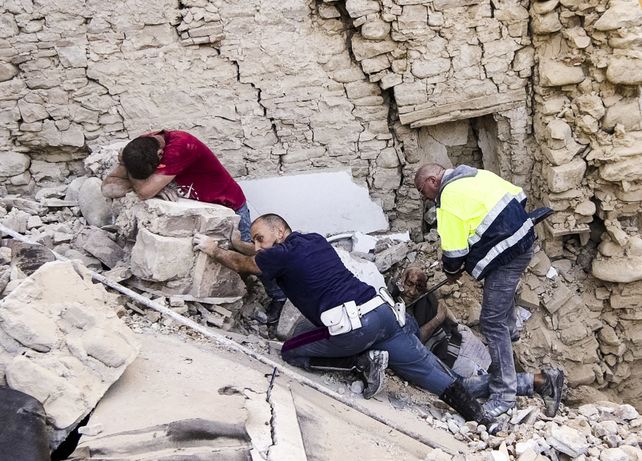 Los videos del terremoto que ha sacudido y devastado a la región centro de Italia