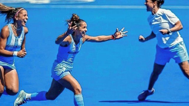 Sánchez Moccia tras otra medalla para Las Leonas: Este equipo es de oro